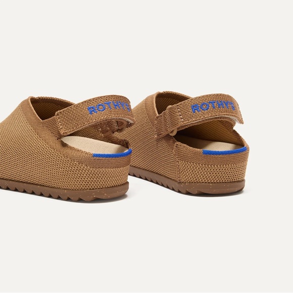 Kids Rothy’s Brown Java Chip clogs - Picture 2 of 5